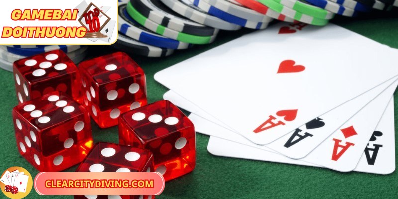 Phỏm còn được biết đến với cái tên Tá lả hoặc Tú lơ khơ rất thú vị